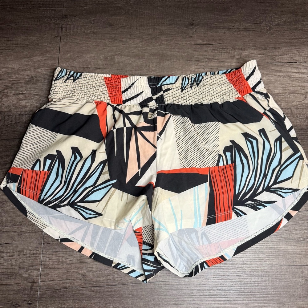 DSG Patterned Women's Shorts